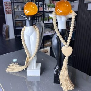 Figurines